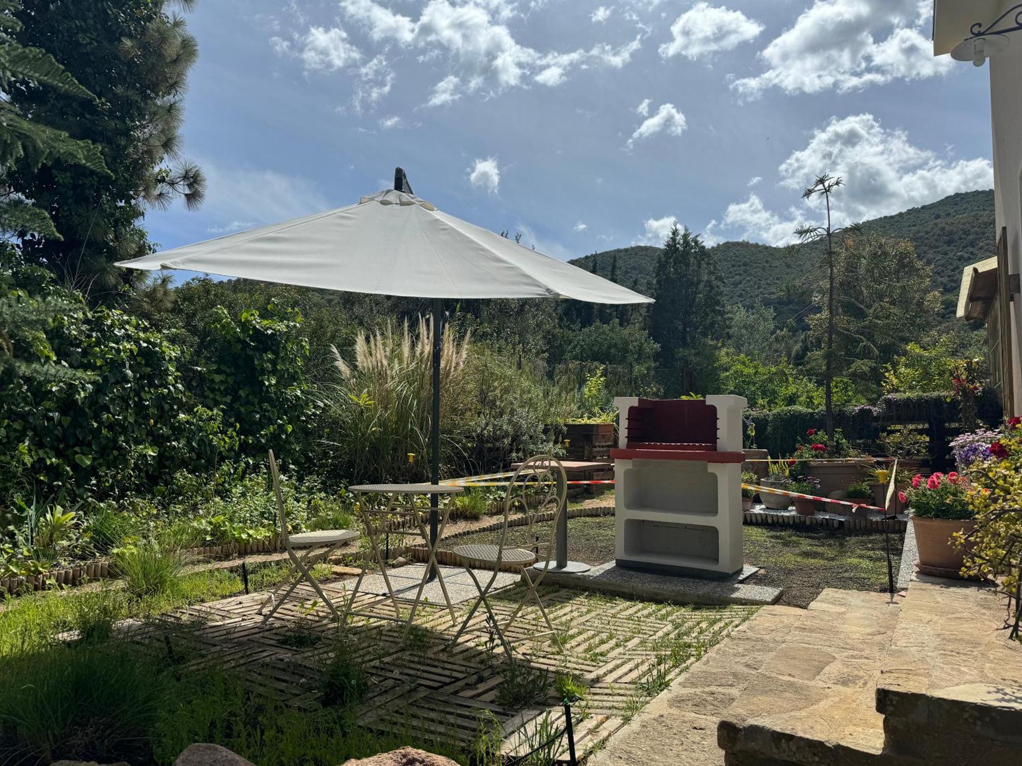 Villa Dei Fiori - Casa Vacanza Capoterra Exterior photo