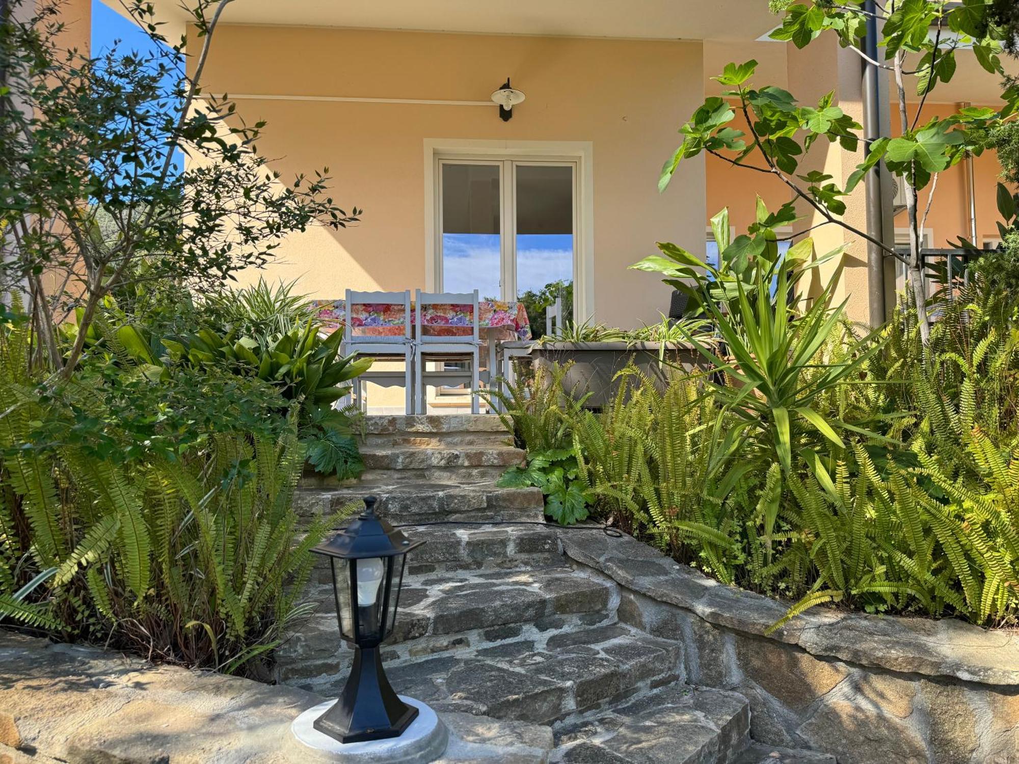 Villa Dei Fiori - Casa Vacanza Capoterra Exterior photo
